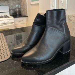 Treasure & Bond Leather Booties Size 7